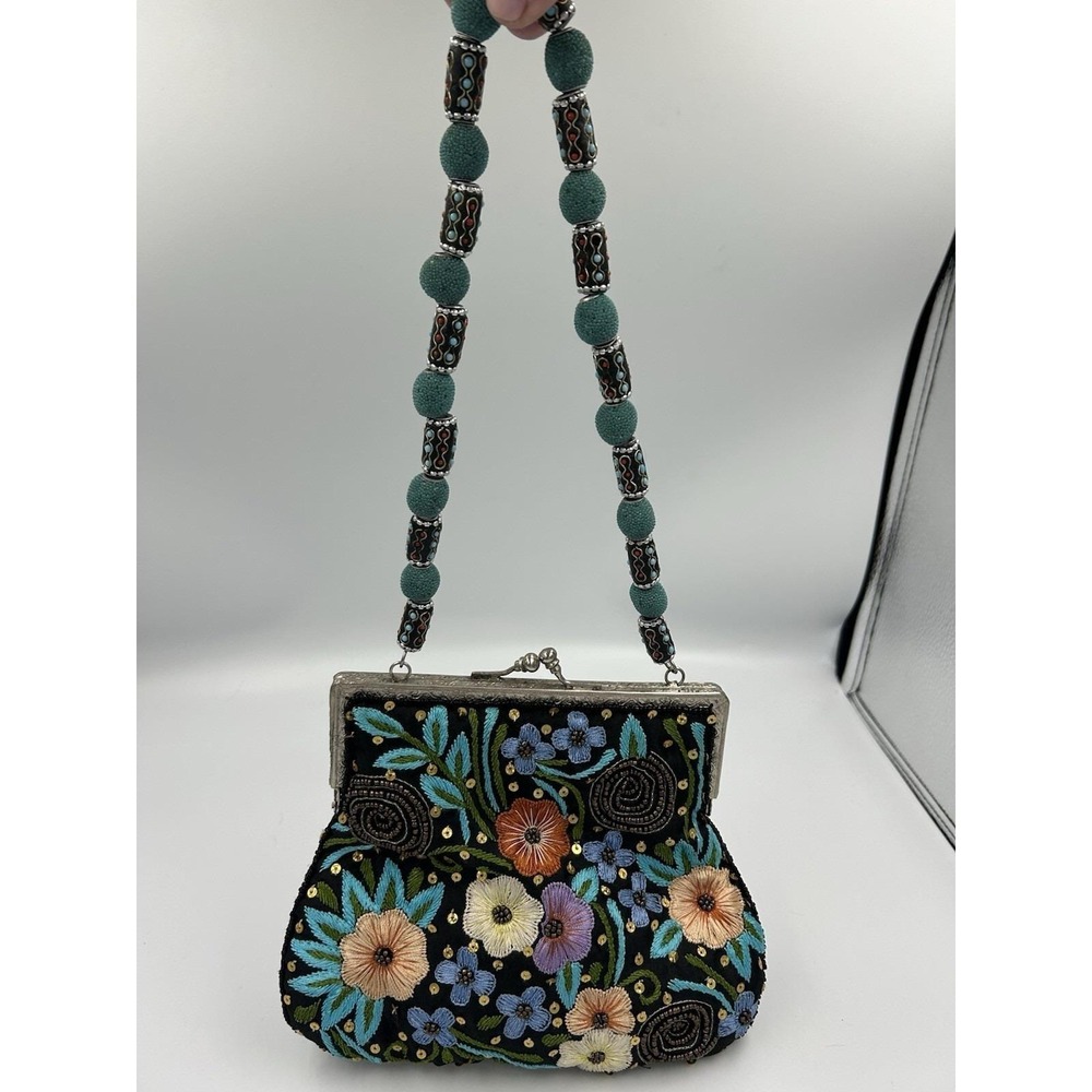Bougainvillea Floral Beaded Embroidered Sequin Kiss Lock Clutch Strap Lined - Picture 8 of 10